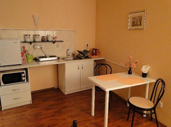 Hostel Luna Łódź Rom bilde