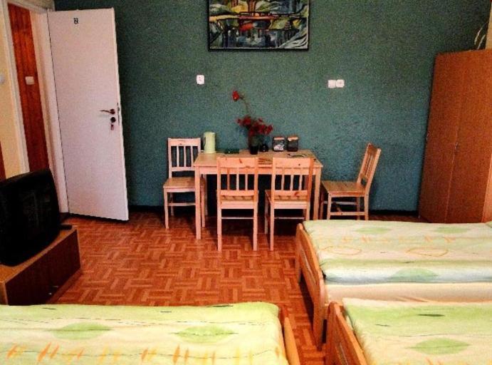 Hostel Luna Łódź Rom bilde